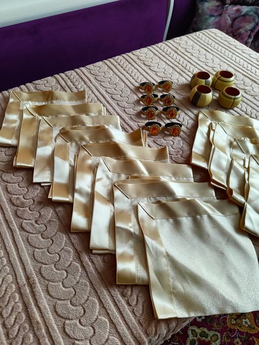 Сервировочные салфетки тканевые.