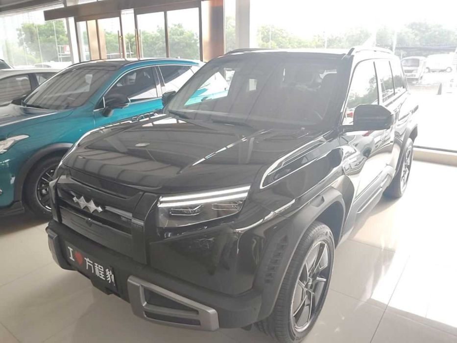 BYD FangChengBao Leopard 3