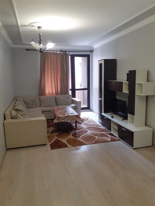 Дава се под наем Тристаен апартамент в Пловдив, Южен - 100 кв.м за 443.7 € - Снимка #2