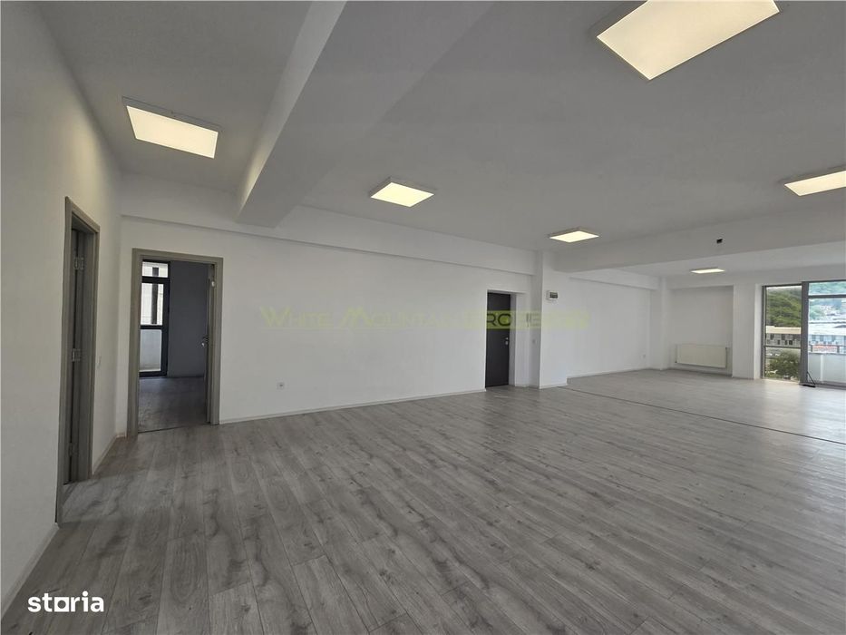 Apartament 3 camere Centrul Civic pretabil co-working hub