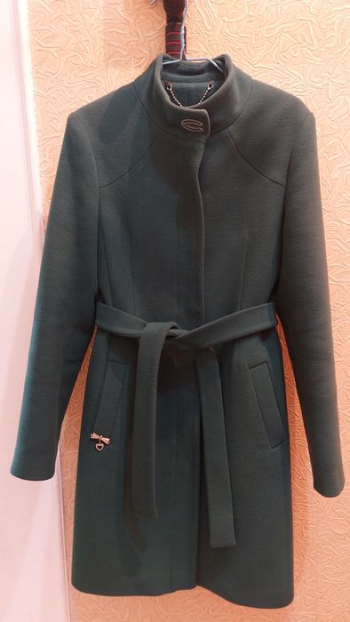 Пальто 15000 тг...