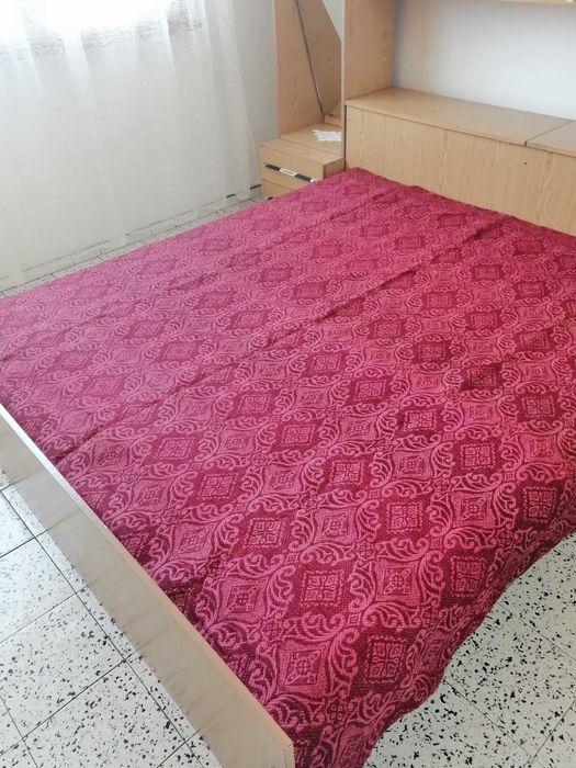 Автентична покривка за легло