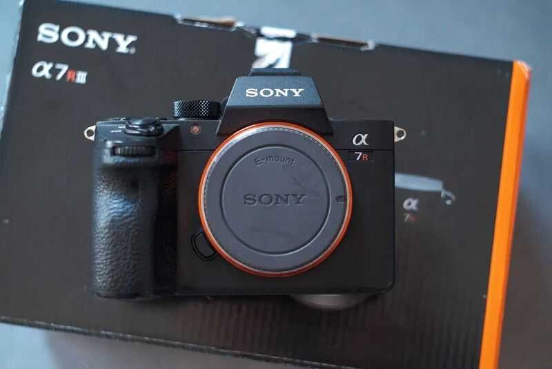 Продавам Sony A7RIII "А" версия