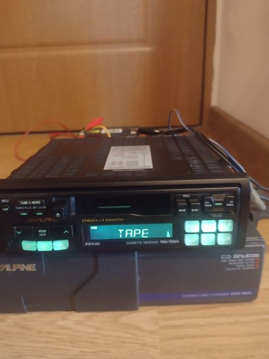 Casetofon auto Alpine TDM 7530R