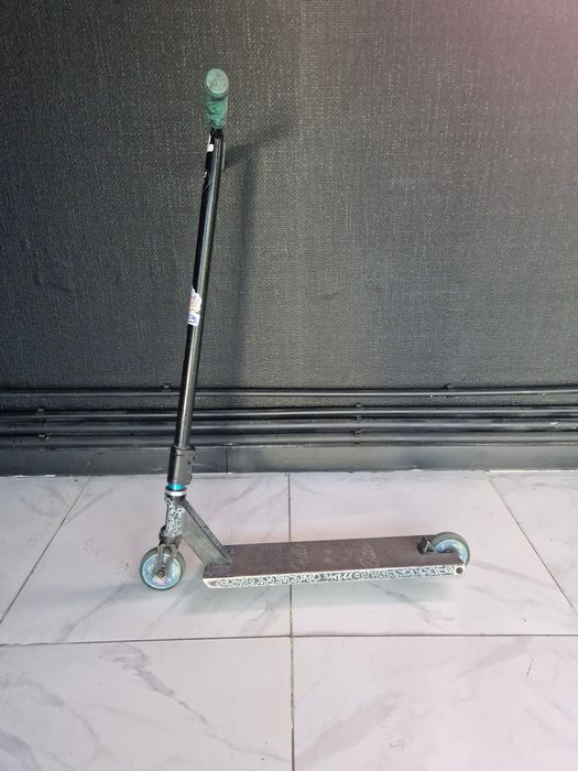 Самокат трюковой