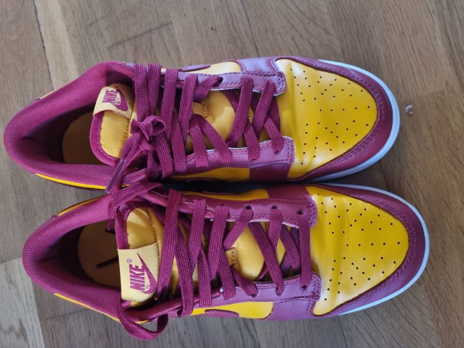 Adidasi nike dunk low retro