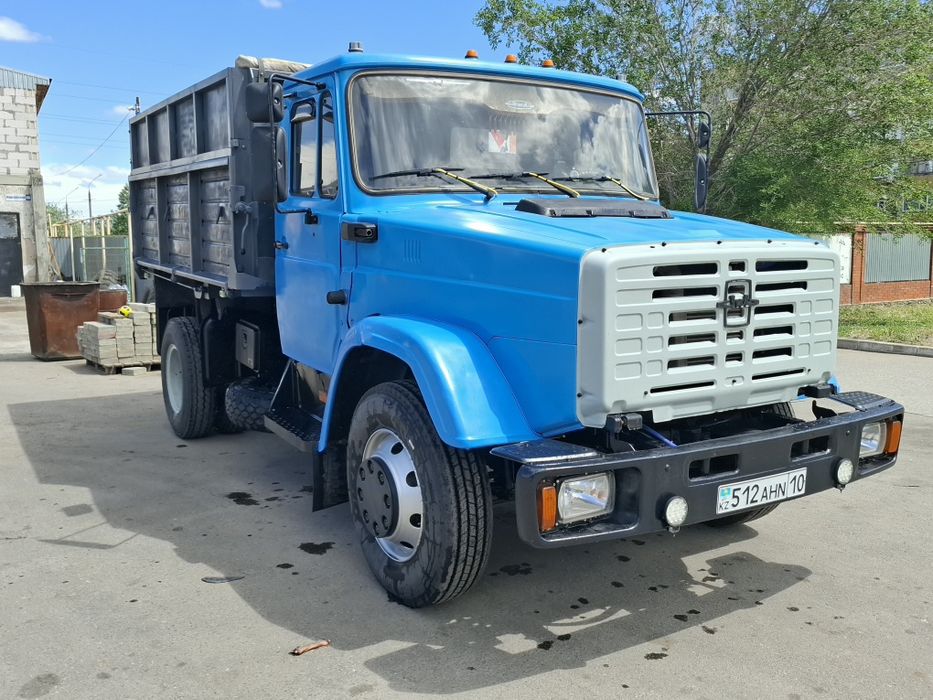Продам зил сельхозник.
