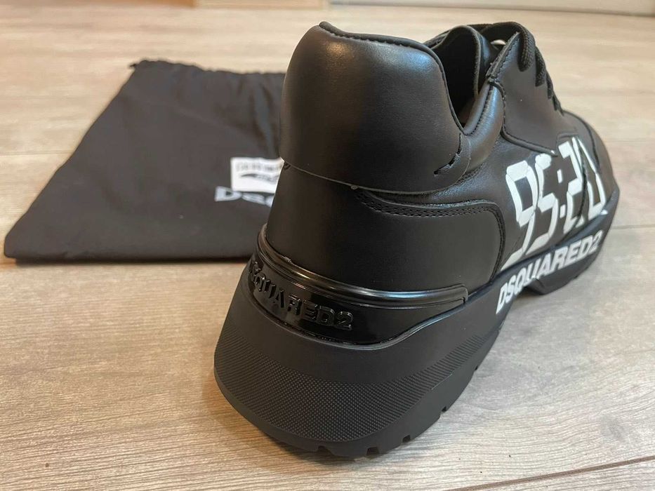 Мъжки обувки от естествена кожа DSQUARED2 D2 43 номер