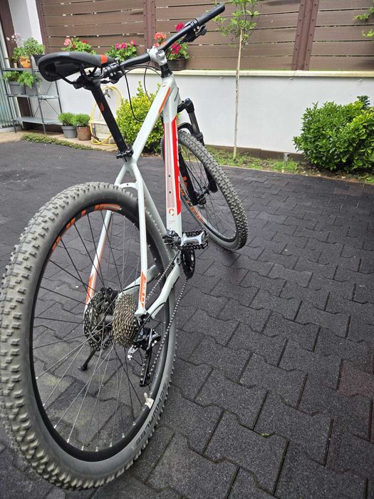 Cube Attention 29” RockShox / Shimano / Cadru L / MTB Hardtail - stare foarte buna!