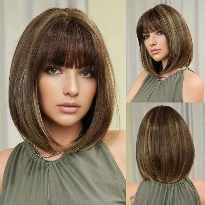 Къса дамска кафява перука с руси кичури и бретон