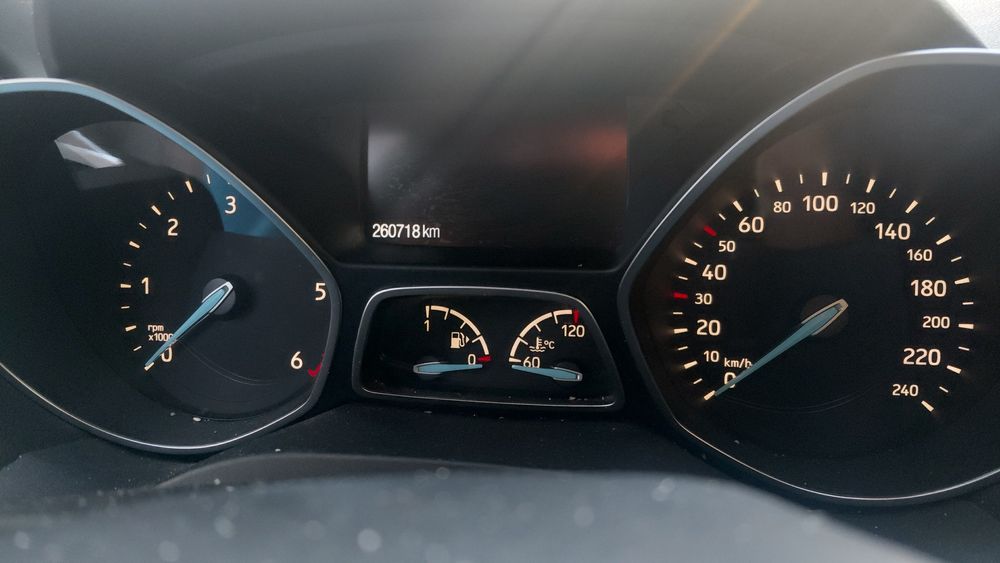 Ford Kuga 2017 proprietar 4x4
