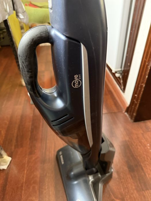 Вертикальный пылесос BOSH, в нерабочем состоянии!