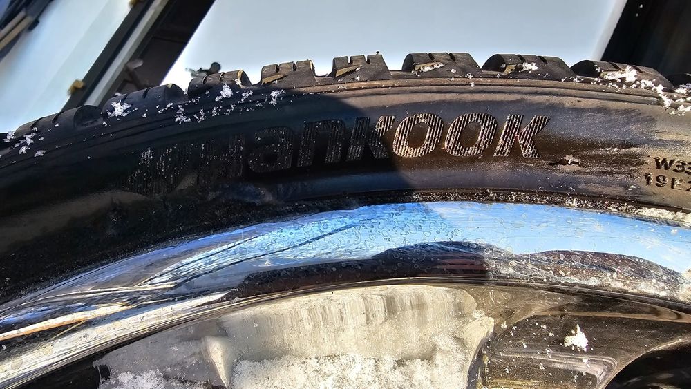 Anvelope Iarna M+S Hankook 275. 30. 20 Dot 2022 ca noi