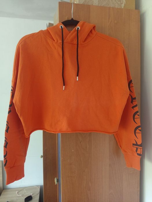 Дамски суичъри и блузки S и M  размер