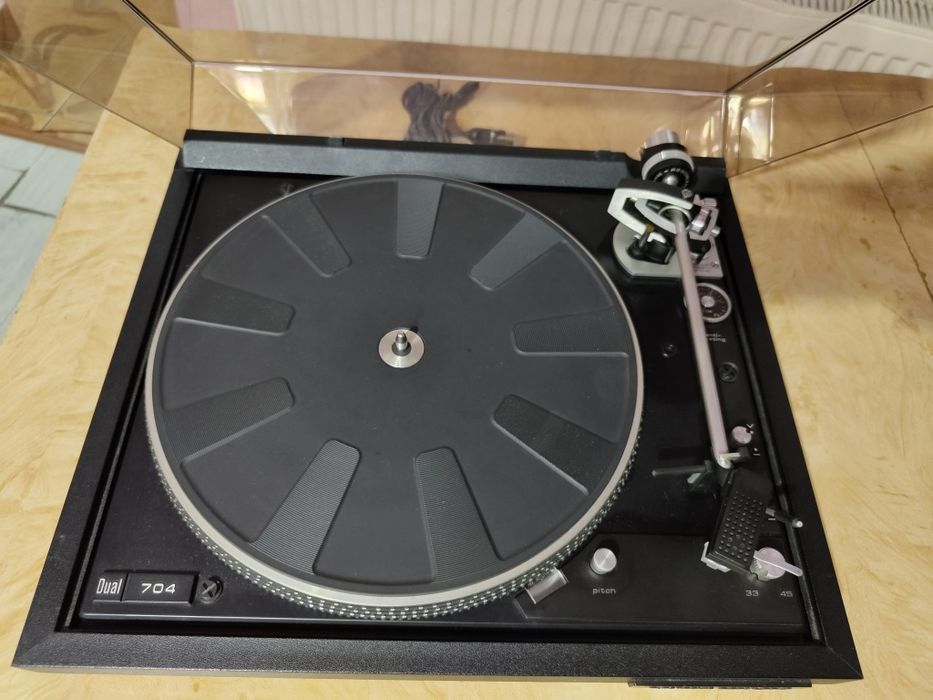 Pick-up Dual 704 direct drive electronic