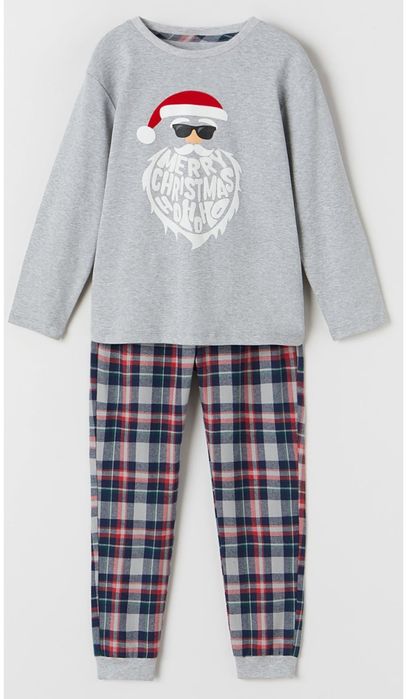 Продавам детска пижама