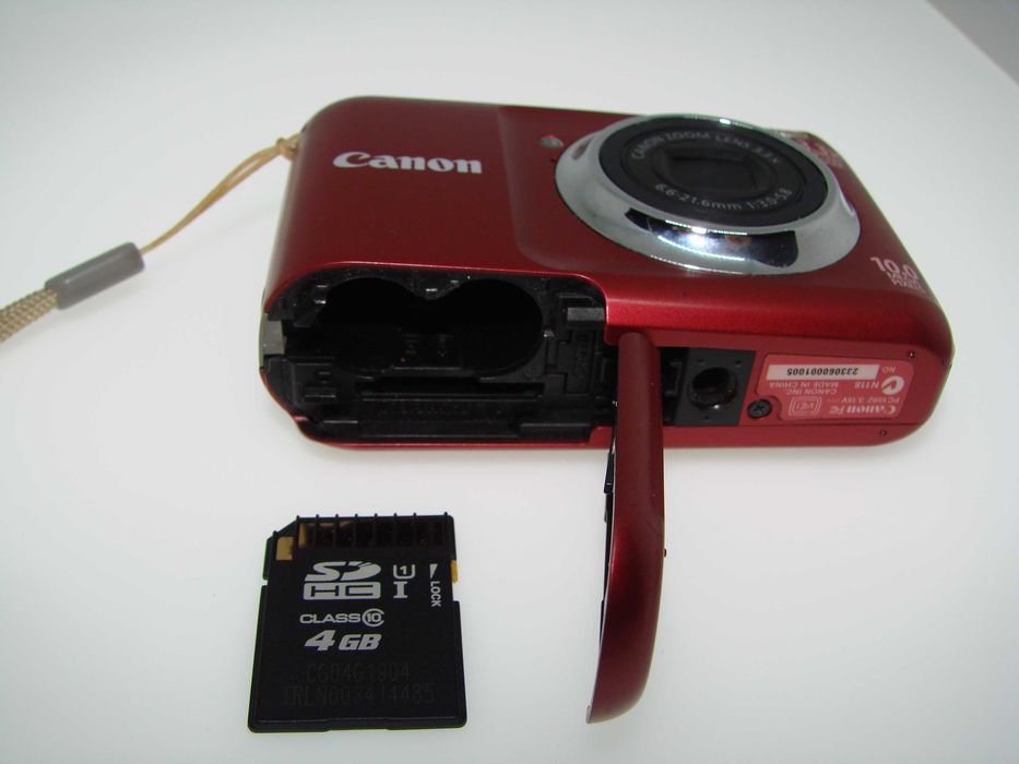 Canon PowerShot A800 ултра компактен цифров фотоапарат, дигитална камера Канон в червен цвят, отличо сътояние, работи ерфектно