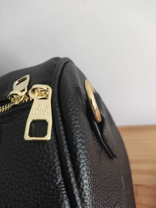 In stoc voiaj, geanta sport piele Louis Vuitton 1109.4