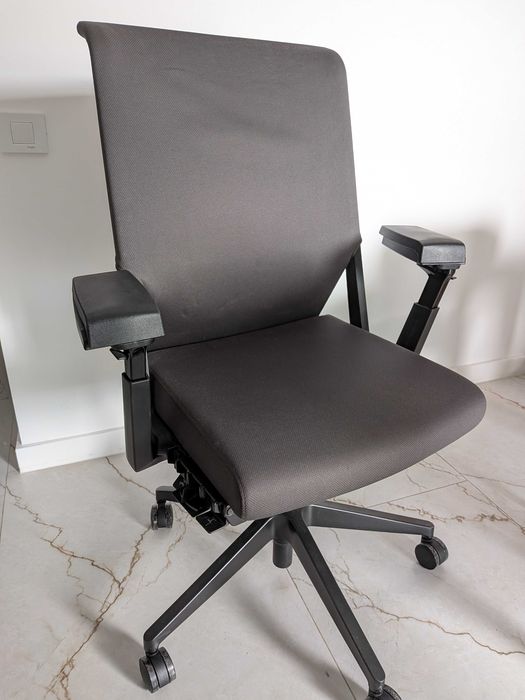 Scaun ergonomic de birou Haworth Comforto 5965 (Zody)
