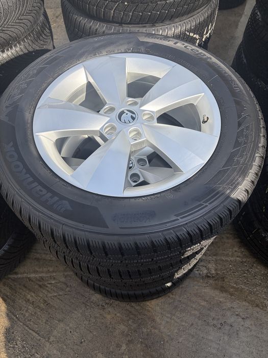 Jante originale Skoda Kodiaq pe 17’ echipate cu anvelope iarna  Hankook 215/65/17 Dot  3825
