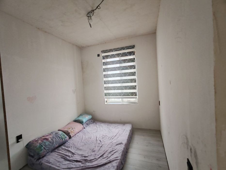 2хоналик 8каватда 7микрорайон 
8каватлик янги гиштлик домдан
60квм,60