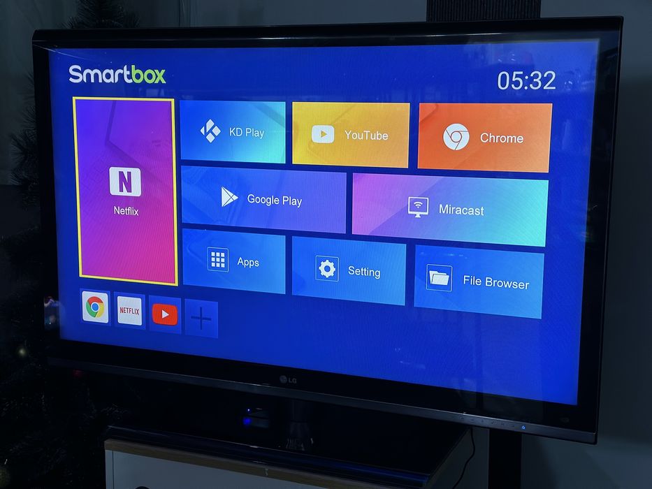 Телевизор LG 47" + Smart