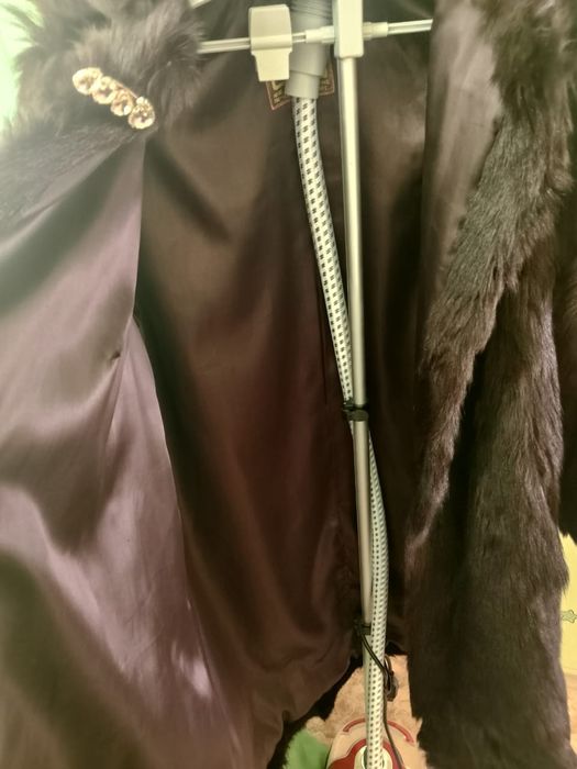 Продам шубу 50размера