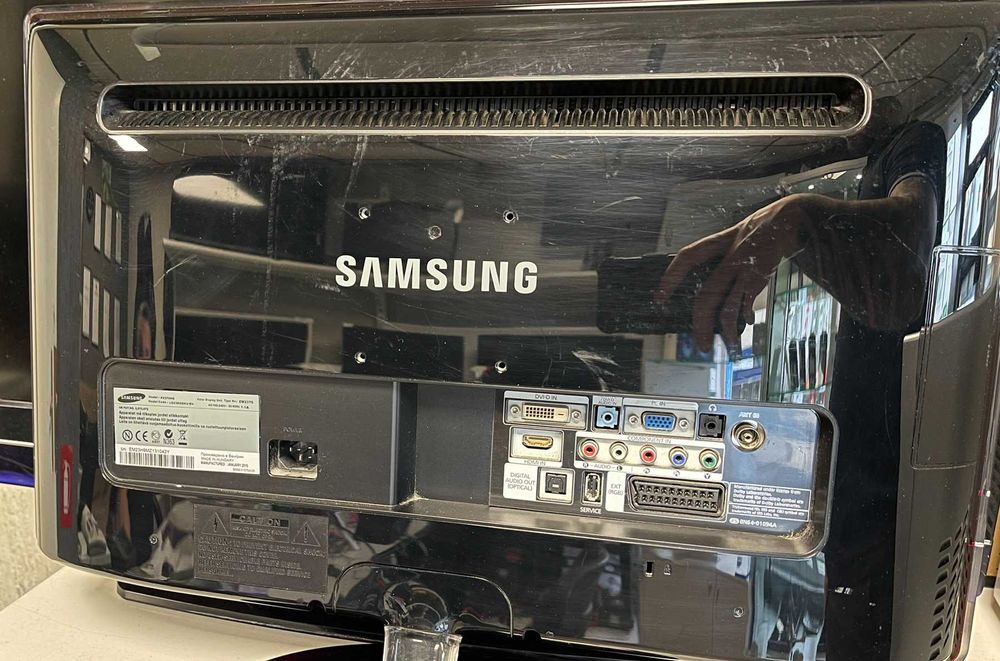 Телевизор-монитор Samsung P2370HD