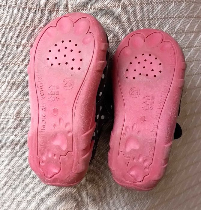 Пантофки/обувки за момиче 23номер