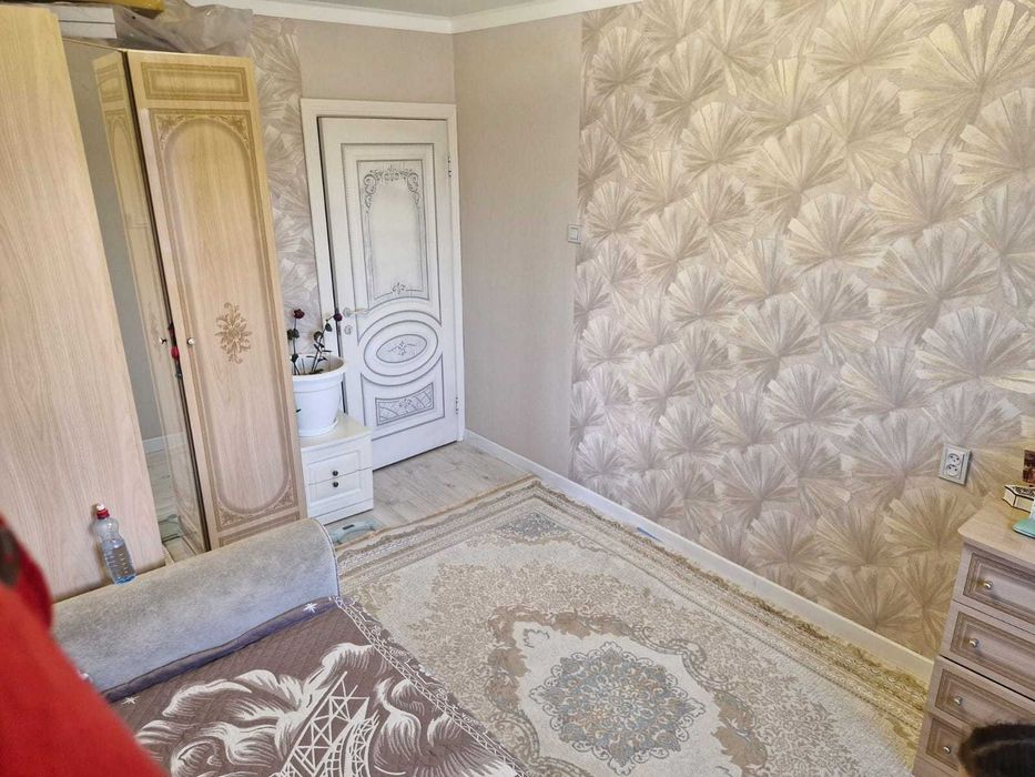 Продается 4 комн квартира Коктем,8