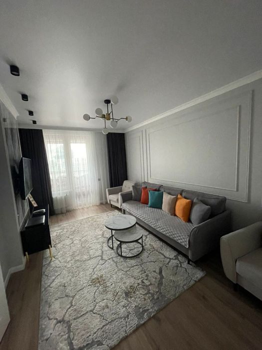 Диван и два кресла