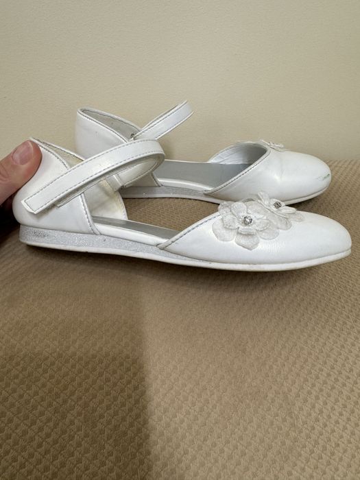 Бели балерини 32 номер