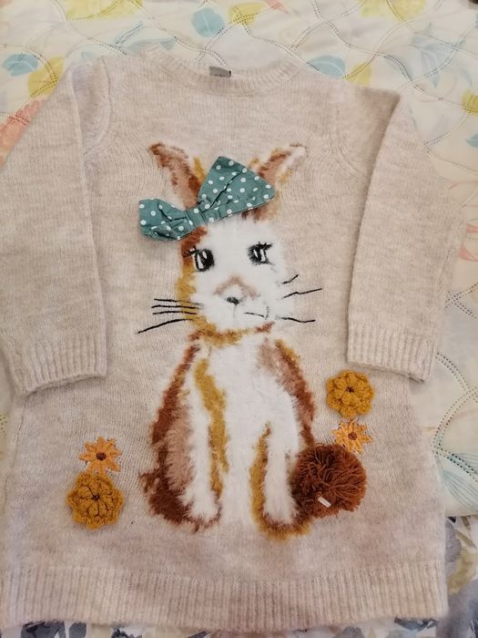 Продавам детски жилетки и пуловери