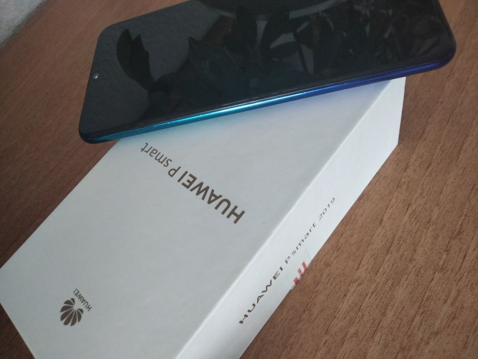 HUAWEI   2019. 32гб