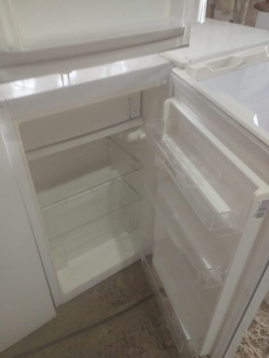 Холодильник и морозильник