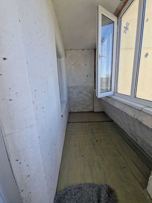 продам  1 ком.квартиру 7 мкр