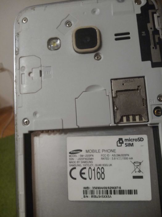 Samsung J3 pentru piese