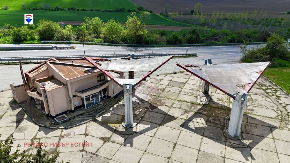 Бизнес имот / бензиностанция за продажба главен път Русе - София