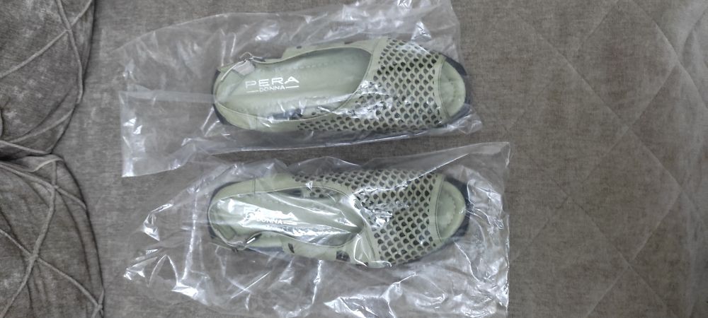 Босоножки фирменные привезённые