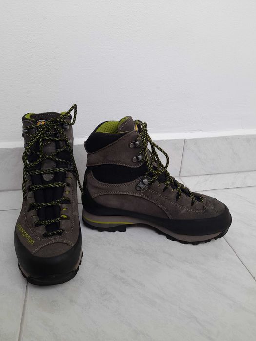 Обувки за трекинг La Sportiva