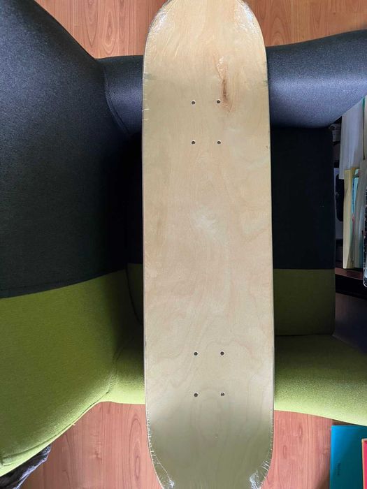 Supreme колекционерска дъска за skateboard
