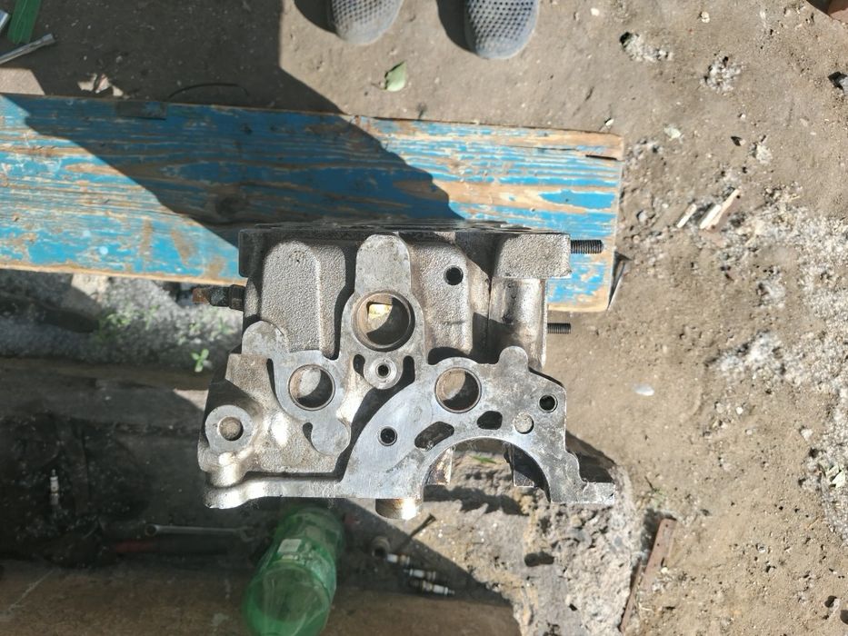 Продам головку двигателя ga16