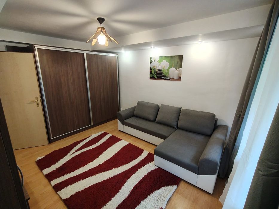Garsoniera de închiriat zona Noua