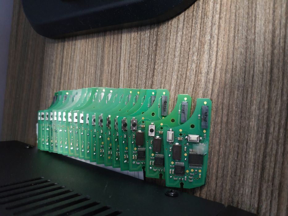 Opel astra h,opel zafira B Оригинални отключени платки за ключ (CiM)