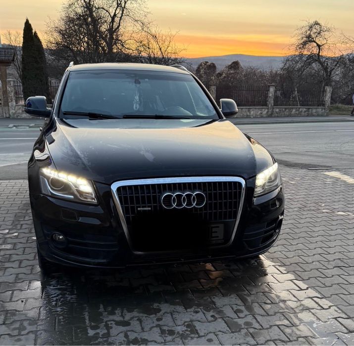 Audi Q5  Audi Q5
