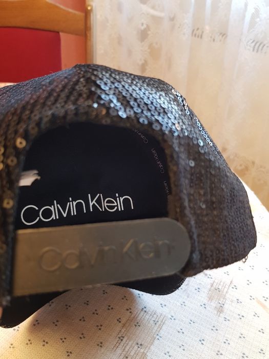 Шапки Gucci PRIZRAK &  Calvin Klein