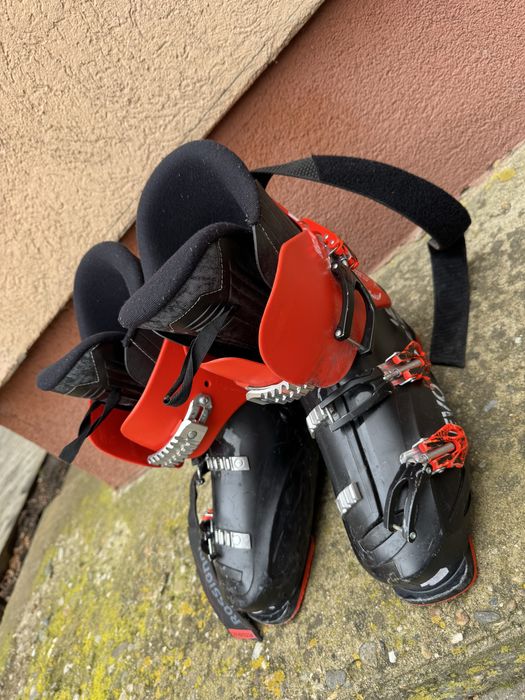 Vand schiuri Atomic si clapari Rossignol