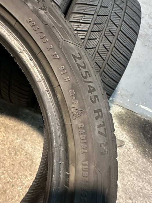 Гуми 225/45/17 BARUM Polaris Winter