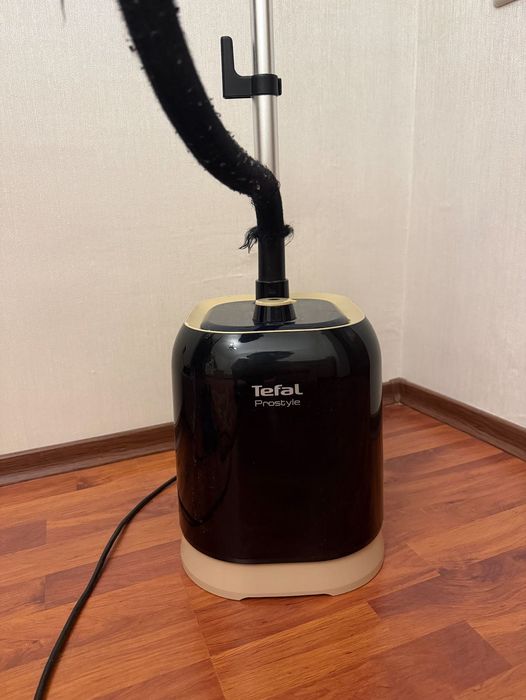 Отпариватель для одежды Tefal Prostyle