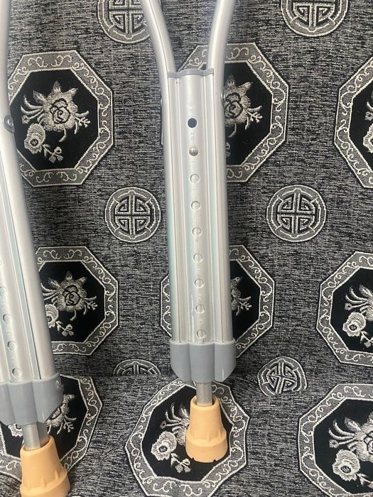 Кастыли подмышечные